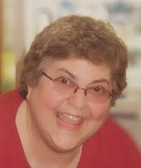 Lenore Fay's Instagram, Twitter & Facebook