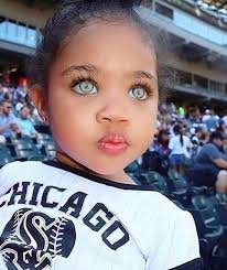 De beaux yeux qui sont d'accord...