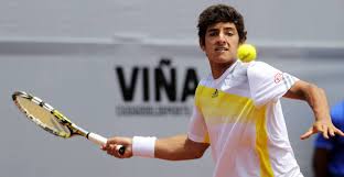 El tenista chileno cristian garin (31° de la atp) ya tiene rival para la primera ronda del atp de buenos aires, próxima estación sudamericana del en esa instancia, el jugador nacional, quinto cabeza de serie, se verá las caras ante el joven jugador argentino facundo díaz (494°), de 19 años. Garin Hace Historia En Vina Del Mar Revisa Las Imagenes Del Triunfo De Christian Garin Deportes 24horas