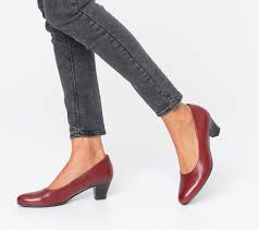 You'll receive email and feed alerts when new items arrive. Escarpin Rouge En Cuir