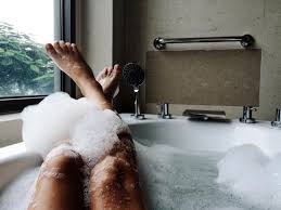 I'll give the children their bath (=wash them in a bath).2 british englishdhh a large long container that you fill with water and sit or lie in to wash yourself syn bathtub american english 3 water that you sit or. Apple Cider Vinegar Baths Do They Have Any Benefits
