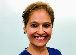 Julia Budde's Instagram, Twitter & Facebook