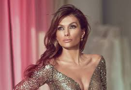 Welcome to albanian personals, where albanian women are looking for guys like you! Rezarta Skifteri Beautiful Albanian Women Albania People Albania Foto 39277186 Fanpop