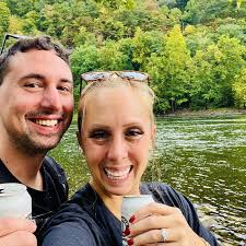 Taryn Robertson and Derek Gagnon's Wedding Website