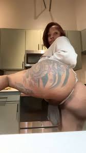 @playmatekandiis video Tweet