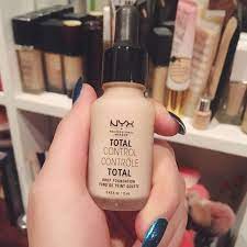 Matte + poreless untuk kulit normal cenderung berminyak. 15 Merk Foundation Untuk Kulit Berminyak Yang Bagus 2021