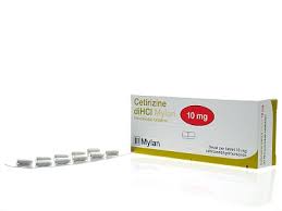 Verschillende producten zoals hooikoortstabletten en oogdruppels. Mylan Cetirizine Dihcl 10 Mg Tabletten Nu 6 99 30tabl Drogisterij Net
