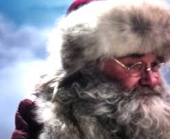 His beard apparently was real. Barbara Crampton On Twitter Who Knew Kurt Russell Would Become Your Favorite Santa The Christmas Chronicles On Netflix Is Jolly Good My Favorite New Holiday Movie Funny Warm And A Bit Of