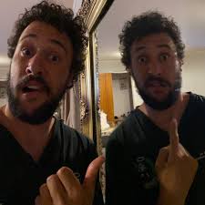 Did you guys know I have a twin? That's how I produce so much content 👍🏼