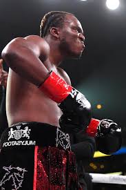He is fightimg youtubers with no background in boxing or lack of instead of fighting amateur. Logan Paul Vs Ksi 3 Will The Be A Third Boxing Fight Between The Youtube Stars London Evening Standard Evening Standard