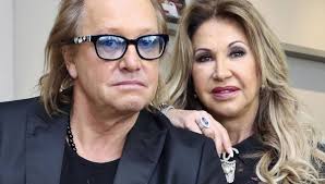 Grund genug für die millionärin, dass auch auf instagram zu teilen. Carmen Robert Geiss Lebensgefahrlich Harsche Fan Kritik An Dem Auto Ihrer Tochter Bunte De