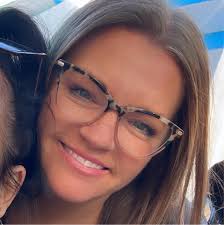 What are the must-see attractions and things to skip in Yellowstone  National Park?