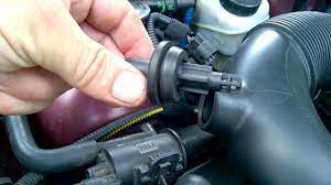 How To Replace Intake Air Temperature Sensor Astra G Mk4 - Youtube