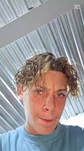 Romantic Moments Captured: Sweet Kisses and Fun