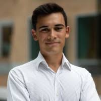 70+ perfiles de «Kade»