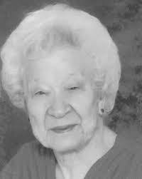 Gwen Lott's Instagram, Twitter & Facebook