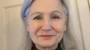 Former Manchester nurse 'wants to help people spot cancer signs'