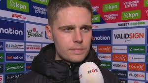 Twente en Feyenoord profiteren minimaal van misstap PSV • Utrecht loopt wel  drie punten in