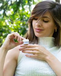 Amazon.com: HayMax Organic Allergen Barrier Balm, Pure 0.17 fl oz (5ml),  Natural, Non-Drowsy, Gentle