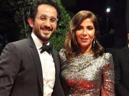 مشاهدة وتحميل مسلسل الدراما السوري علي صفيح ساخن الحلقة 1 الاولى يوتيوب بطولة باسم ياخور وسلوم حداد وسمر سامي بجودة عالية hd 1080p 720p اون لاين. Ù…Ù†Ù‰ Ø²ÙƒÙŠ ØªÙˆØ¬Ù‡ Ø±Ø³Ø§Ù„Ø© Ø±ÙˆÙ…Ø§Ù†Ø³ÙŠØ© Ø¥Ù„Ù‰ Ø£Ø­Ù…Ø¯ Ø­Ù„Ù…ÙŠ ÙÙŠ Ø¹ÙŠØ¯ Ù…ÙŠÙ„Ø§Ø¯Ù‡Ù…Ø§ Ù‚Ù†Ø§Ø© ØµØ¯Ù‰ Ø§Ù„Ø¨Ù„Ø¯