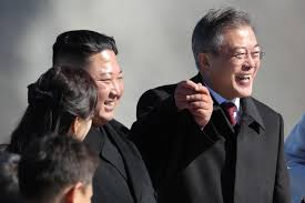 Atop head of glorious leader. I Can T Quite Make The Shape Says North Korean Leader Kim Jong Un While Trying Finger Heart East Asia News Top Stories The Straits Times