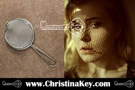 Create amazing photo effects with simple household items