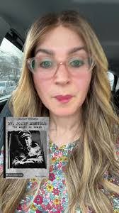 Tracey Lantz's Instagram, Twitter & Facebook