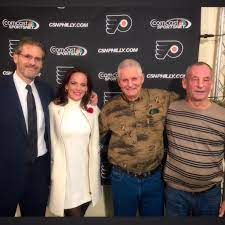 Of course, brent sutter, that former coach, also is the franchise's owner and general manager so if he's going to make a trade, well, he can do just that. Leah Hextall On Twitter That S A Lot Of Hextall In One Place Happy To Have My Dad Uncle Bryan Cousin Ron Mts Centre Tonight Hnic Https T Co Hfxmhkgmbe