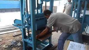 Darai permasalahan perlu adanya inovasi yang mendukung proses produksi yang. Keterampilan Pembuatan Batako Bagi Anak Berkebutuhan Khusus Abk