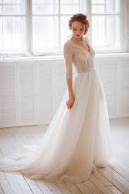 Edles brautkleid mit klaren linien und dezenten details. Stella Vintage French Lace Wedding Dress With Covered Back Brautkleider Romantisch Hochzeitskleid Spitze Brautkleid Lange Armel