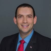 Edward Piekarz's Instagram, Twitter & Facebook