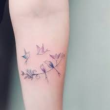 Tattoo Familie Symbol Schwalben Eltern Kinder Tattoo Familie Tattoo Mutter Tattoo Ideen