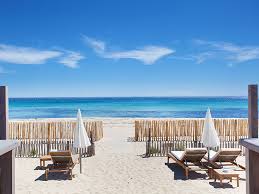 There are several beach clubs on pampelonne, but the best thing to do is bring your own towels etc and find a lovely spot on the vast expanse of public beaches. The Best Beach Bars In Saint Tropez Are On Pampelonne Virtuoso Saint Tropez Beach Beach Bars Saint Tropez