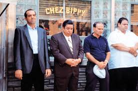 Akademi ödülü en i̇yi yardımcı erkek oyuncu bullets over broadway , 1993 yapımı a bronx tale rolüyle tanınır. A Bronx Tale 1993 1 2 3 5 4 A Bronx Boy Between Two Father Figures Seongyong S Private Place