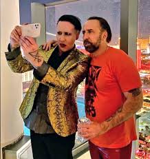 See more 'nicolas cage' images on know your meme! Las Vegas Locally On Twitter Nicolas Cage Rarely Leaves Summerlin But When He Does It S To Take Selfies With Marilyn Manson