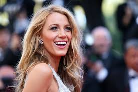 Blake Lively's growing bump and her amazing maternity style are positively  fabulous