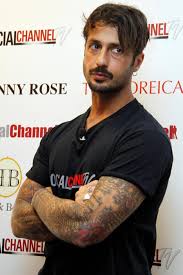 Il famosissimo 're dei paparazzi' fabrizio corona, ora detenuto nel carcere di opera, nasce il 29 marzo. Picture Of Fabrizio Corona