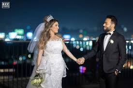 وطرح أحد المتابعين سؤالا آخر: Ù…ÙØ§Ø¬Ø£Ø© Ø¨Ø§Ù„ØµÙˆØ± ØªØ§Ù…Ø± Ø¹Ø§Ø´ÙˆØ± ÙÙŠ Ø£ÙˆÙ„ Ø¸Ù‡ÙˆØ± Ù…Ø¹ Ø²ÙˆØ¬ØªÙ‡ Ø³Ù…Ø± Ø¨Ø¹Ø¯ Ø£Ù†Ø¨Ø§Ø¡ Ø§Ù„Ø§Ù†ÙØµØ§Ù„ Ù…Ø¬Ù„Ø© Ø³ÙŠØ¯ØªÙŠ