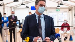 Die zürcher gesundheitsdirektorin natalie rickli hat über die aktuelle lage im kanton informiert. Uzh News Impfkampagne Gestartet