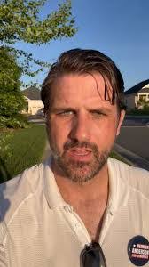 Derrick Anderson's Instagram, Twitter & Facebook