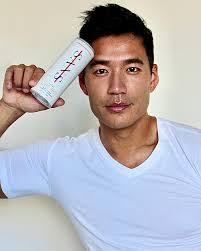 Kevin Beverage's Instagram, Twitter & Facebook