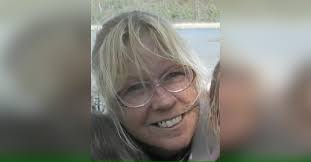 Lori Colby's Instagram, Twitter & Facebook