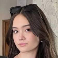 Claudia Forster's Instagram, Twitter & Facebook