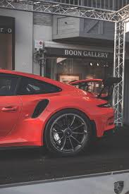 R I P E V I B E Thelavishsociety Porsche Back By Lorenzo Hamers Persching