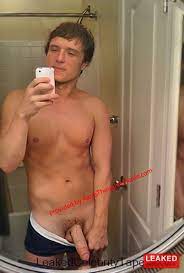 Josh Hutcherson's Naked Gallery: The Sexiest Collection on the Web