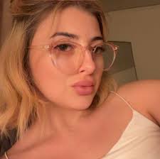 Hair extensions for thinning hair, tape or clip-in?