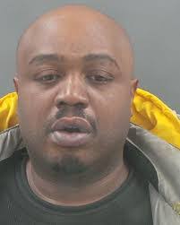 Antonio Holt's Instagram, Twitter & Facebook