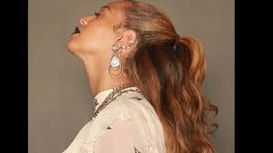 3,8 su 5 stelle 71. Acconciature Capelli Lunghi Primavera Estate 2018 La Mezza Coda Come Beyonce Vanity Fair Italia