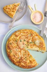 17 Classic Spanish Dishes You Need In Your Life Traditional Spanish Dishes How To Make Tortillas Spain Food