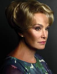 Coiffures courtes femmes from i.pinimg.com. 1001 Idees Top De Coupe De Cheveux Courte Pour Femme De 60 Ans